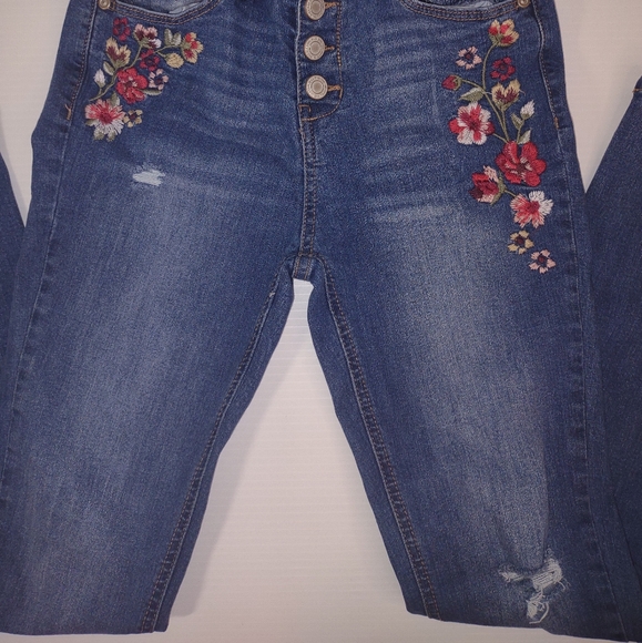 Embroidered Jeggings  12 - Picture 2 of 11